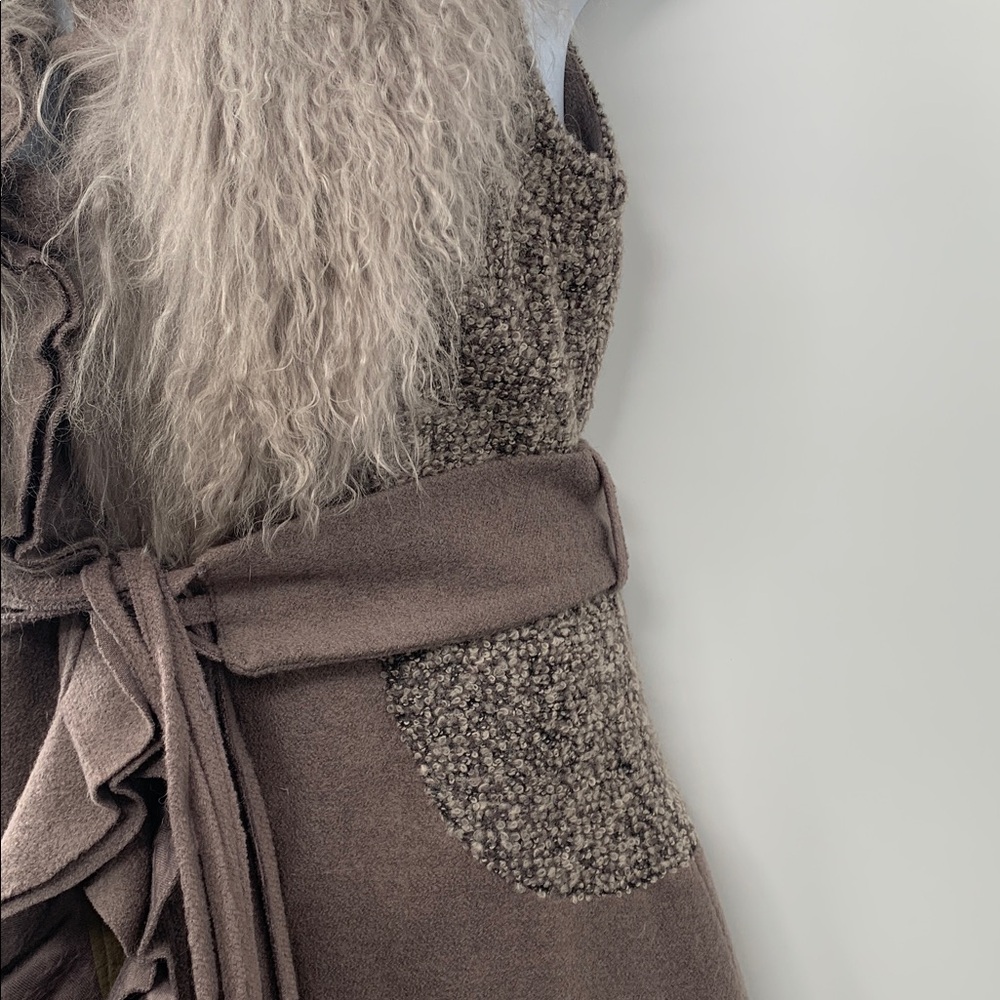 Courage b Women’s Faux Fur Trimmed Vest Brown & Gray Size L - Picture 4 of 9